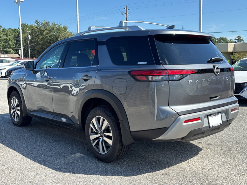 New 2026 Nissan Pathfinder SL FWD image 32