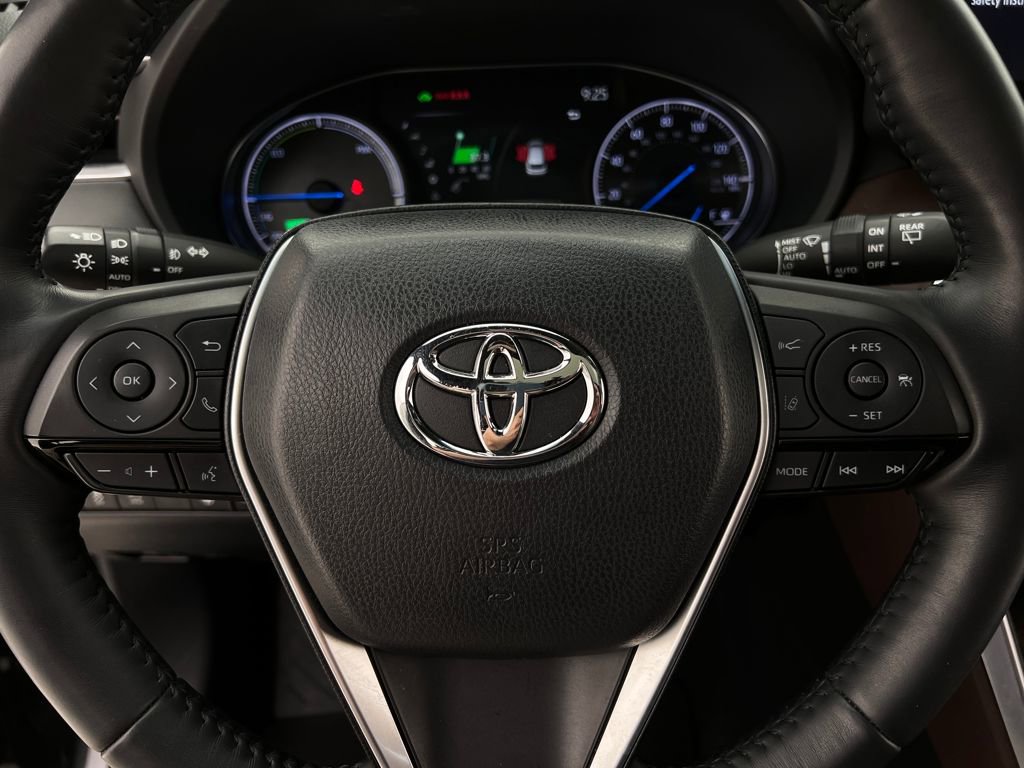 Used 2022 Toyota Venza Limited w/ Advanced Technology Package image 19