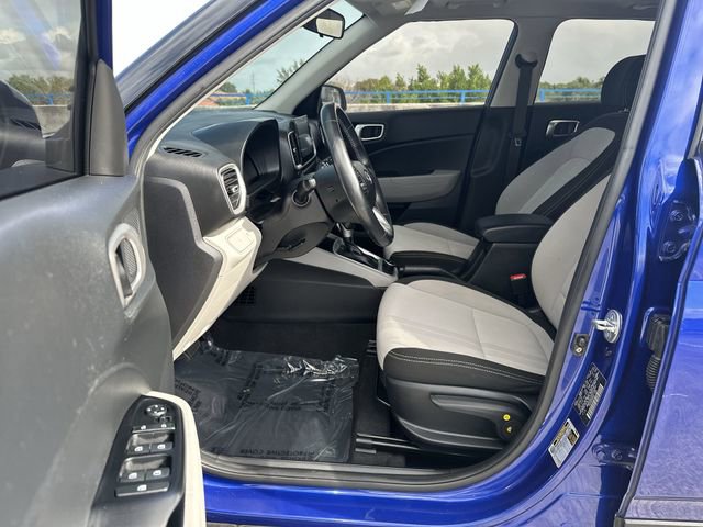 Used 2023 Hyundai Venue SEL FWD image 22