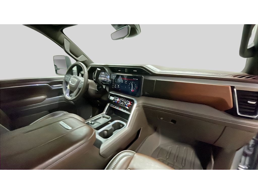 Used 2025 GMC Sierra 3500 Denali w/ Denali Reserve Package image 18