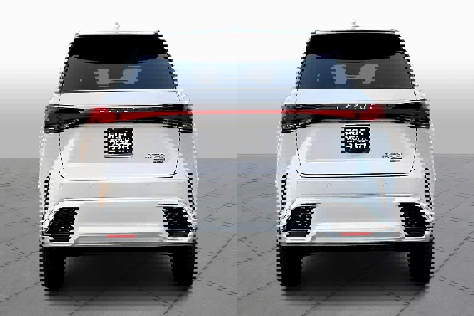 Used 2024 Lexus RX 500h F Sport w/ Convenience Package image 4