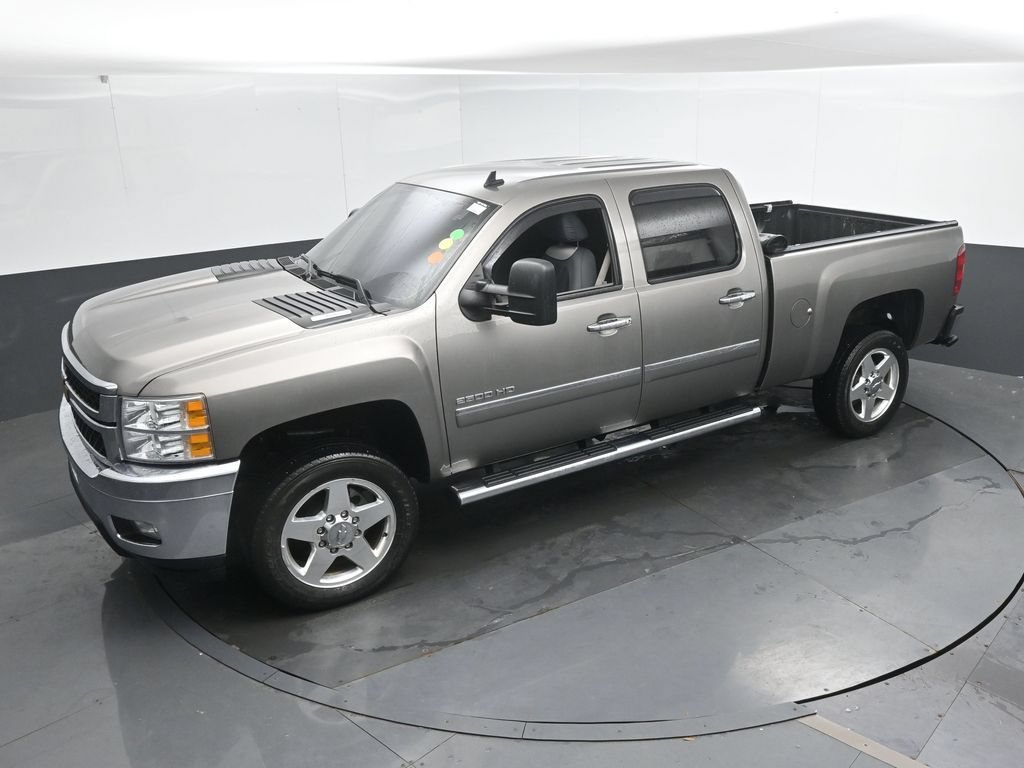 Used 2013 Chevrolet Silverado 2500 LT w/ Custom Sport Truck Package RWD image 30