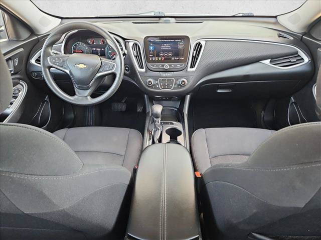 Certified 2025 Chevrolet Malibu LT FWD image 17
