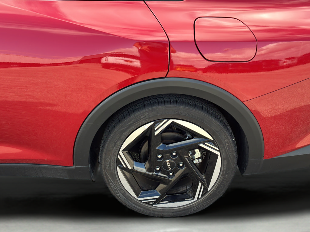 Certified 2025 Kia K4 EX FWD image 40