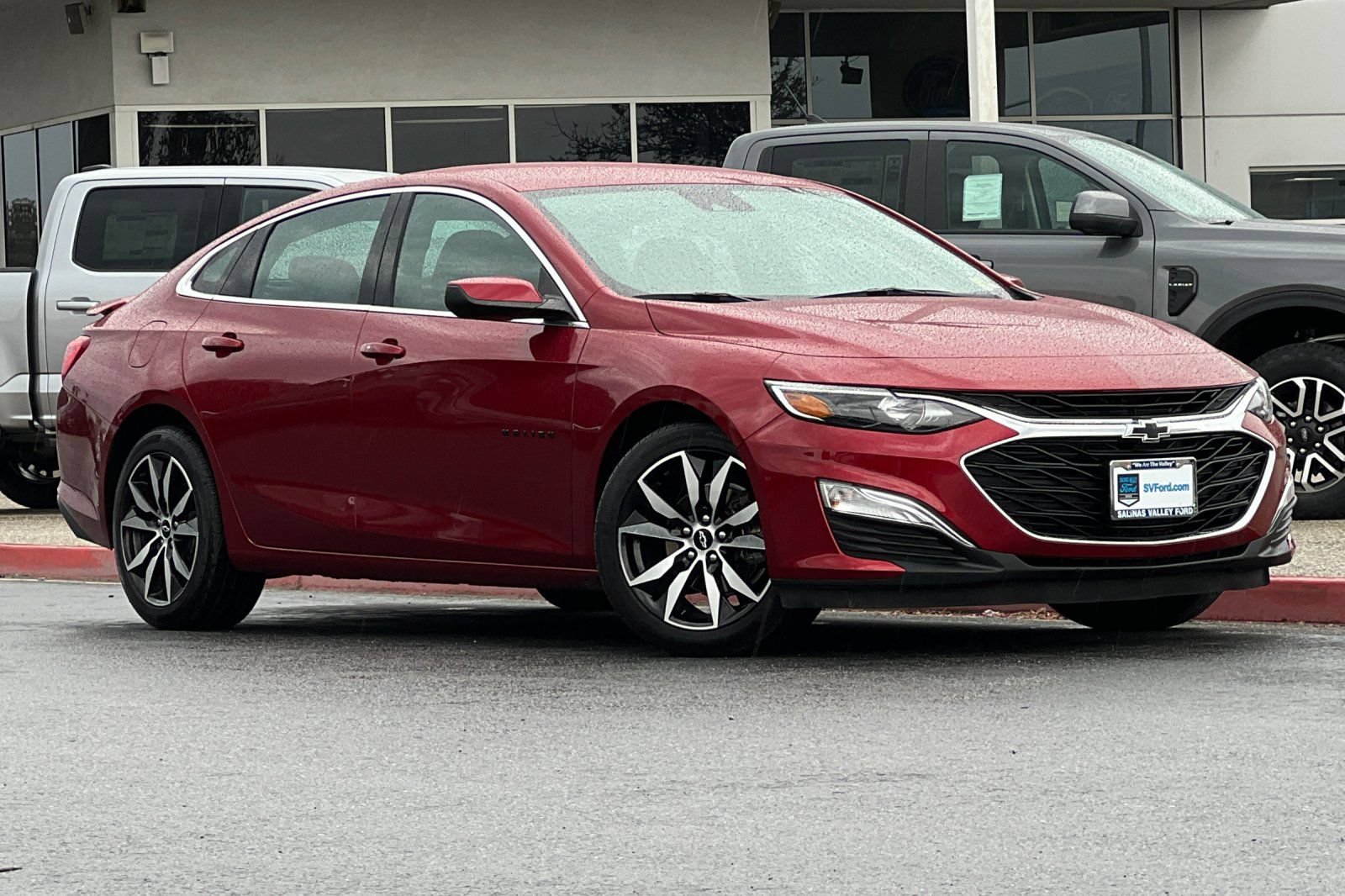 Used 2024 Chevrolet Malibu RS FWD image 2