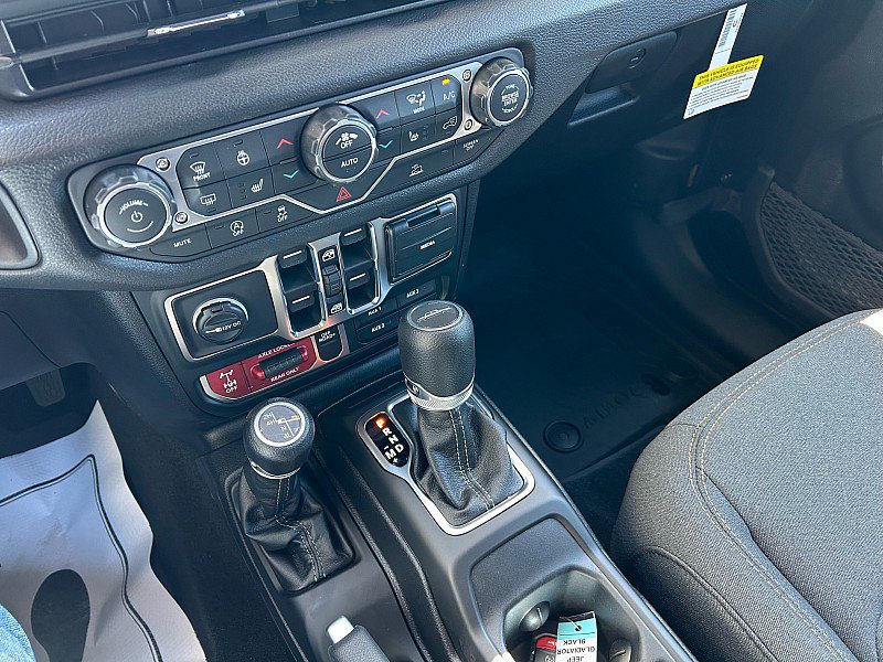 New 2026 Jeep Gladiator Sport AWD/4WD image 16