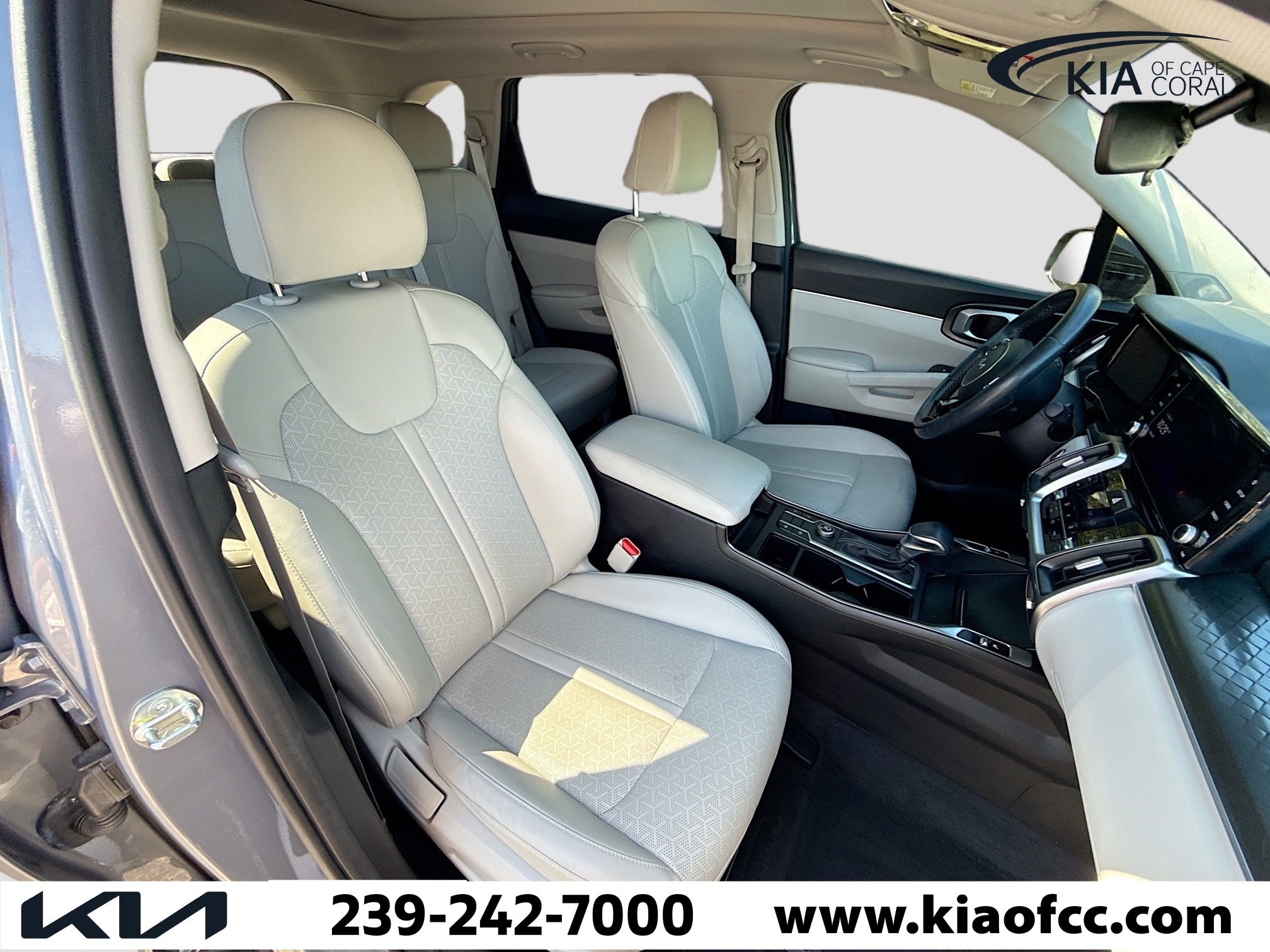 Used 2023 Kia Sorento S w/ Panoramic Sunroof Package image 13