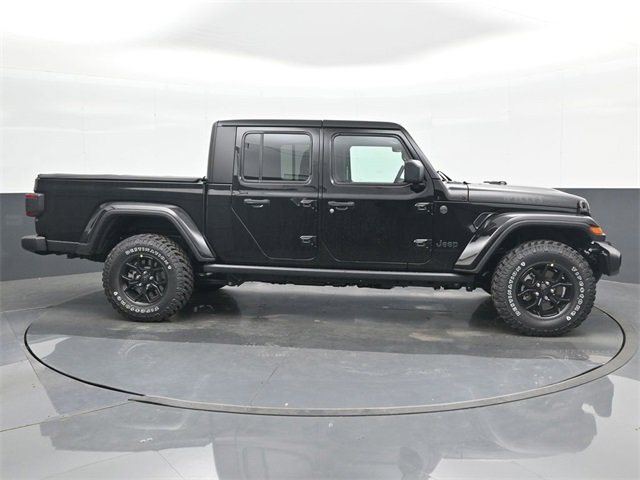 New 2024 Jeep Gladiator Sport image 4