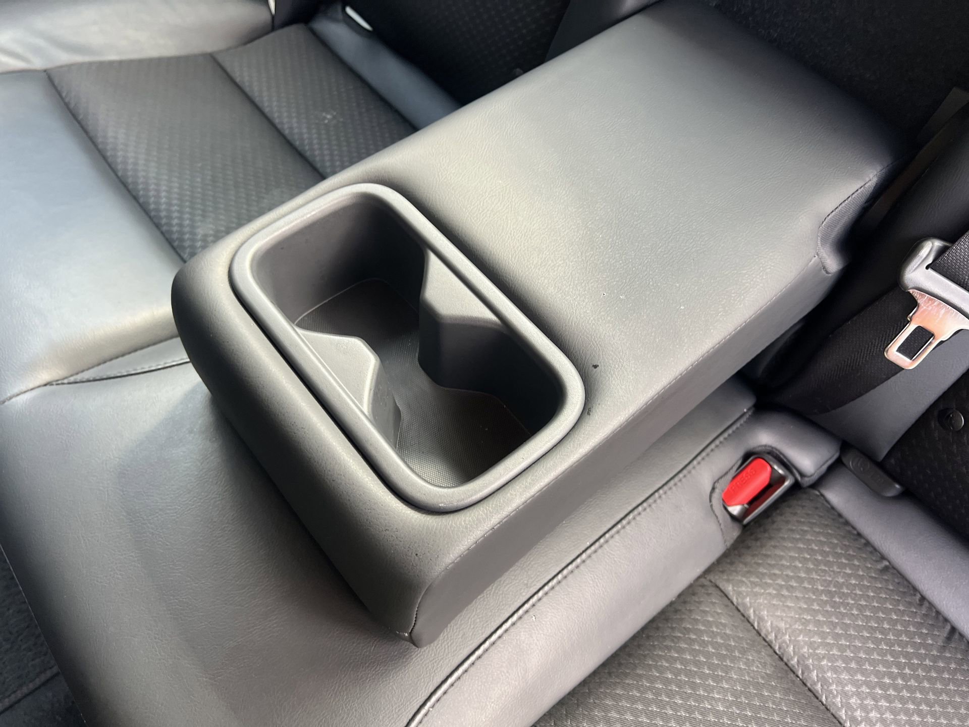 Used 2024 Nissan Altima 2.5 SR FWD image 18