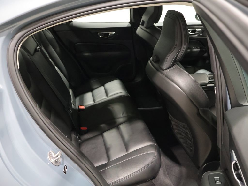 Used 2024 Volvo S60 B5 Plus image 20