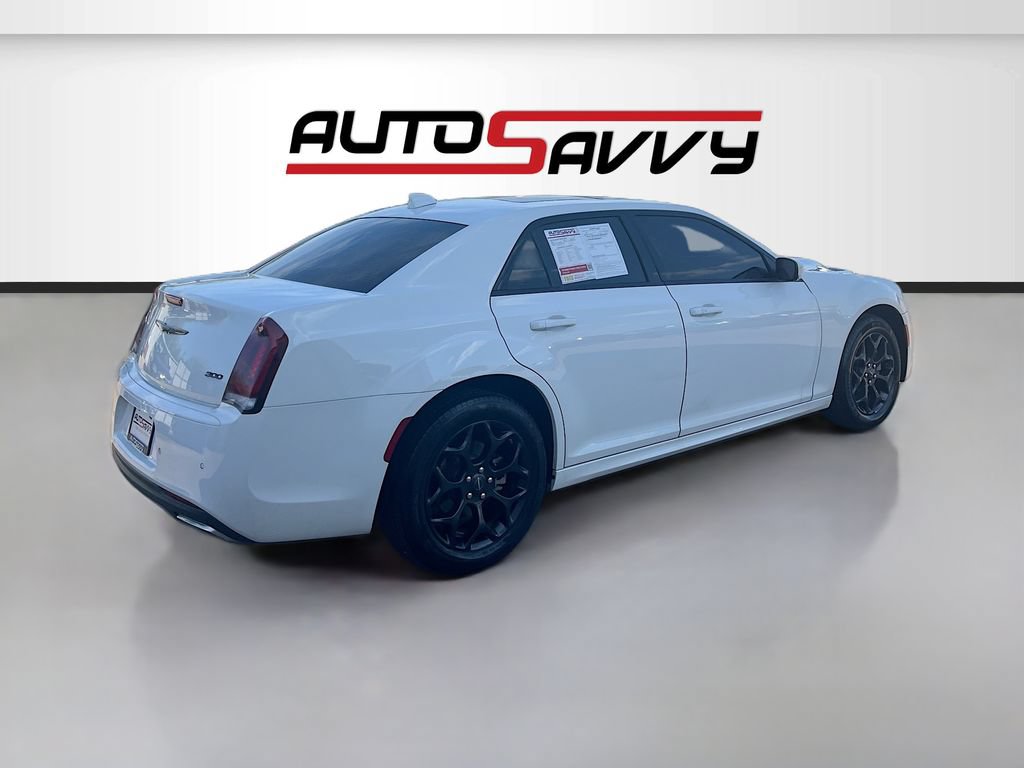 Used 2023 Chrysler 300 Touring L w/ Popular Equipment Group AWD/4WD image 7