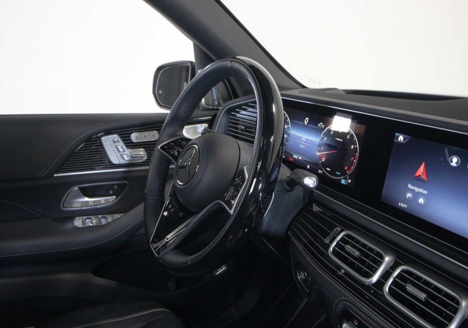 Used 2026 Mercedes-Benz Maybach GLS 600 image 60