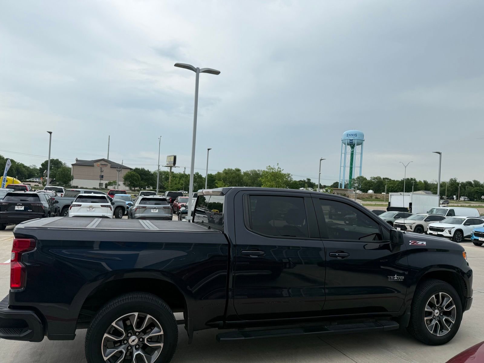 Used 2022 Chevrolet Silverado 1500 RST AWD/4WD image 4
