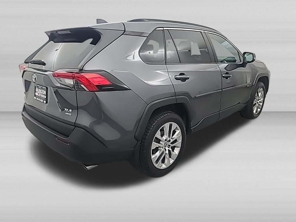 Used 2021 Toyota RAV4 XLE Premium AWD/4WD image 4