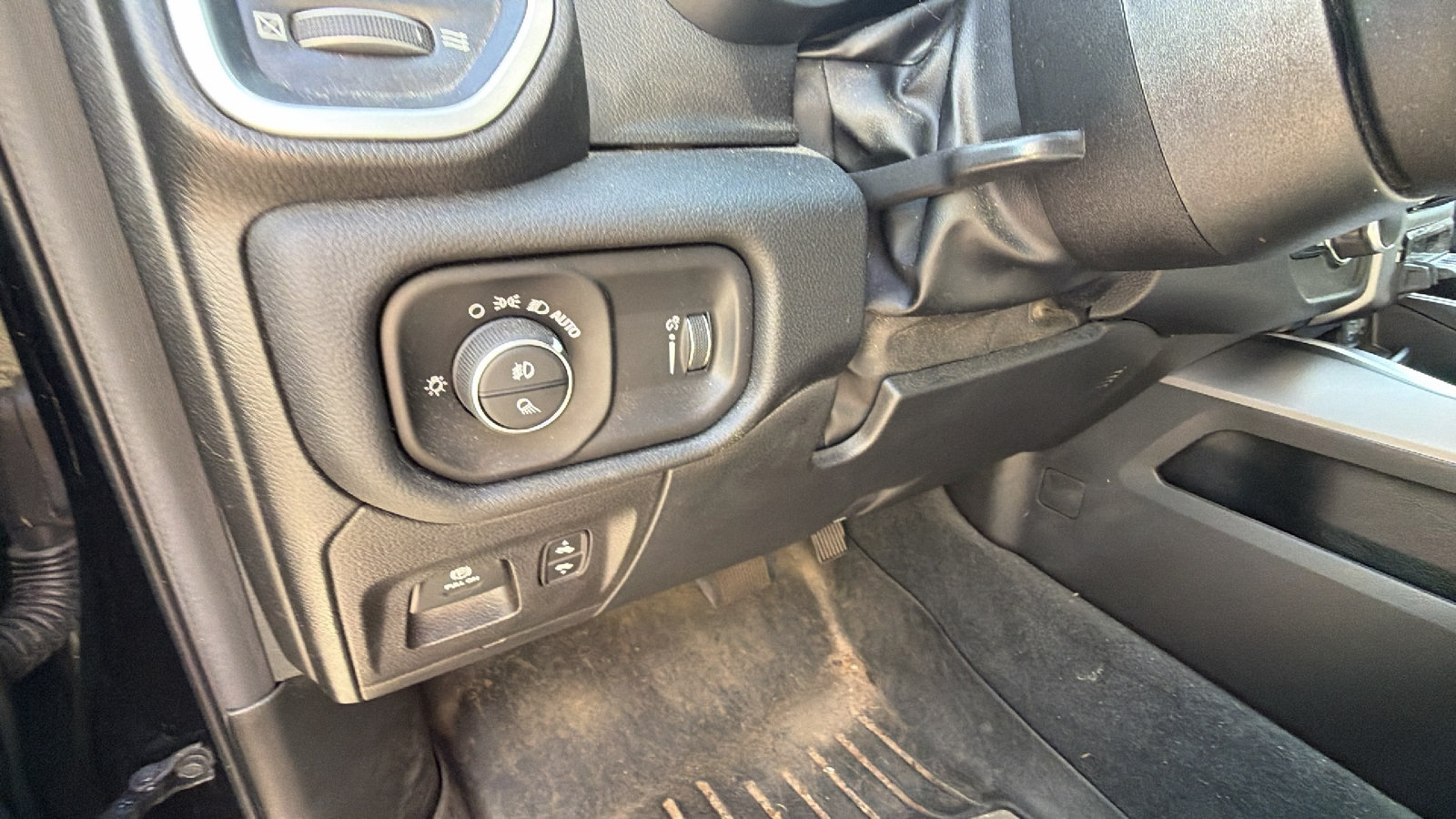 Used 2022 RAM 1500 Big Horn AWD/4WD image 25