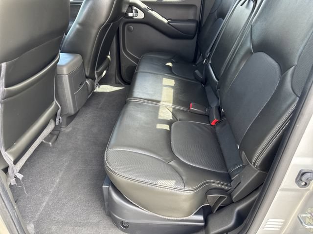 Used 2020 Nissan Frontier PRO-4X w/ Pro-4x Utility Package AWD/4WD image 13