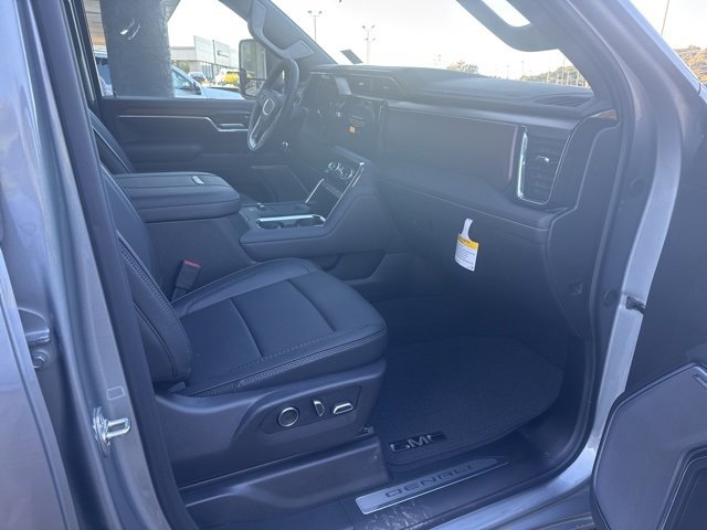 New 2026 GMC Sierra 2500 Denali w/ Denali Reserve Package image 10