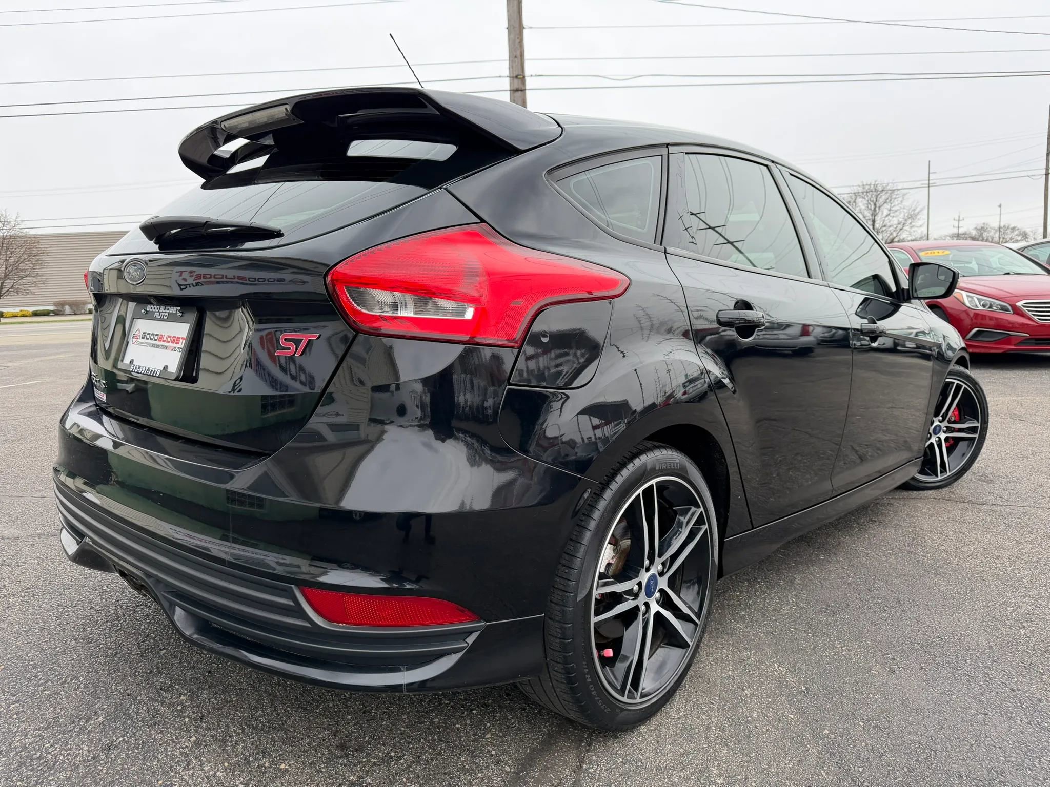 Used 2017 Ford Focus ST image 14