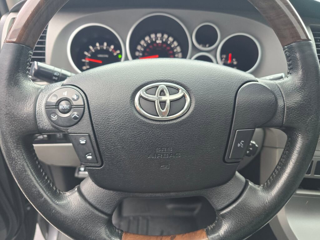 Used 2013 Toyota Tundra Platinum image 23