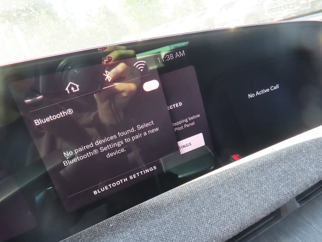 Used 2025 Lucid Air Pure RWD image 27