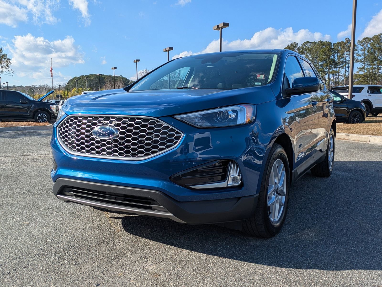 Certified 2024 Ford Edge SEL w/ Convenience Package image 9