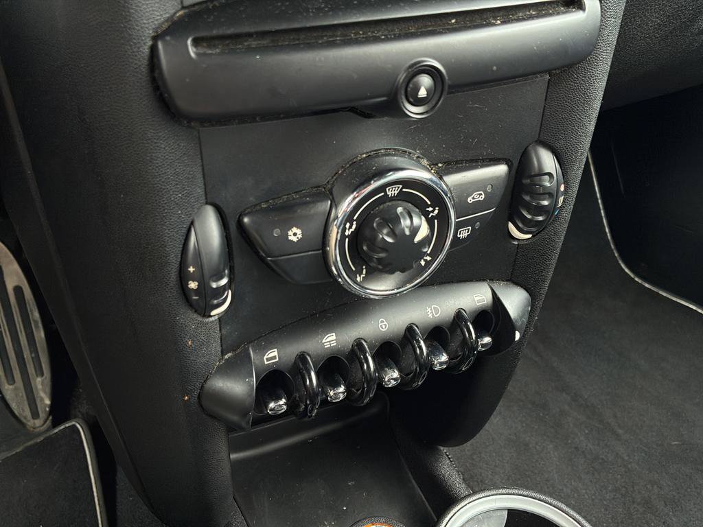 Used 2012 MINI Cooper S FWD image 32