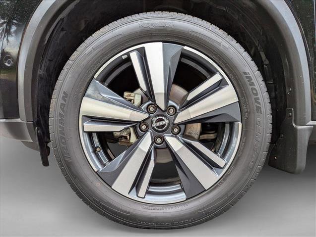 Used 2023 Nissan Rogue SL w/ SL Premium Package image 24