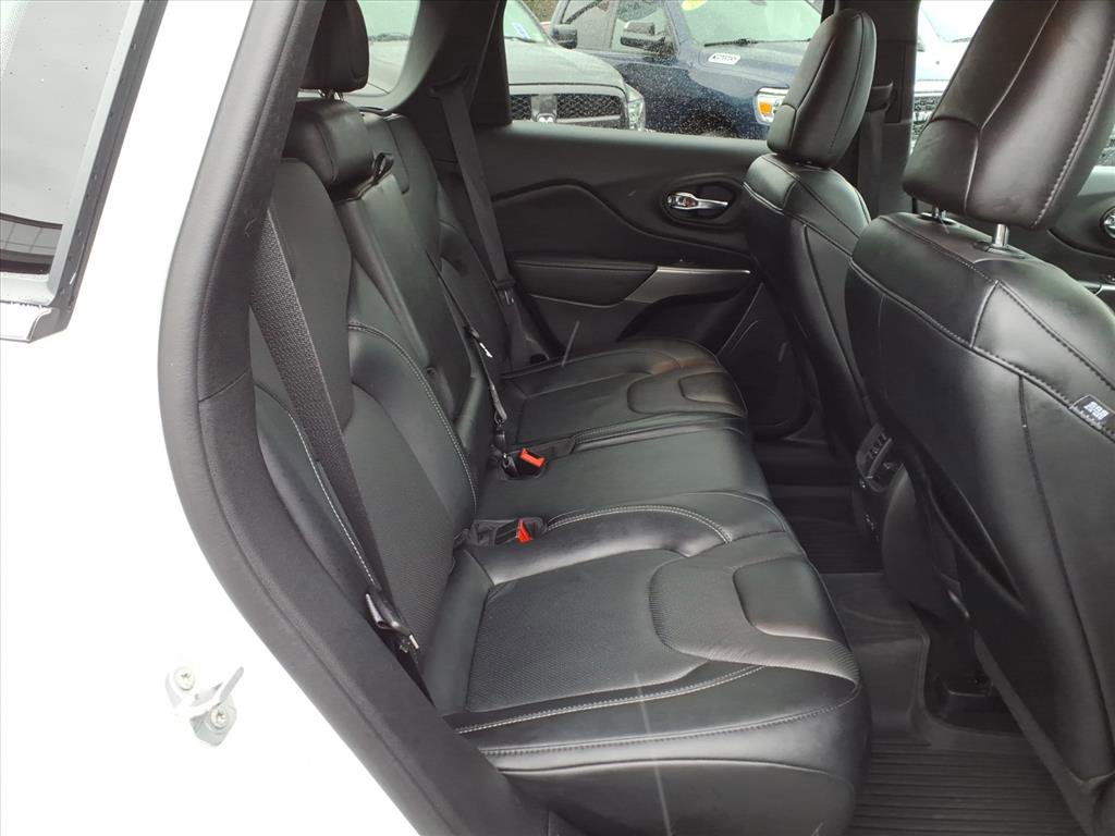 Used 2022 Jeep Cherokee Limited w/ Mopar Interior Package AWD/4WD image 25