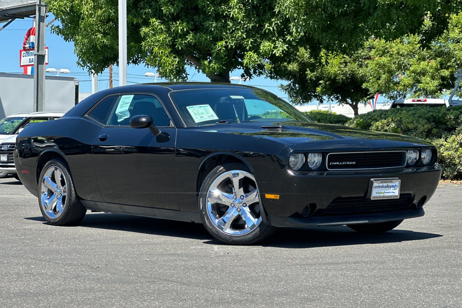 Used 2013 Dodge Challenger SXT w/ Super Sport Group RWD image 2