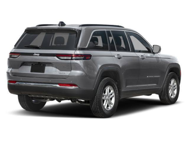 Certified 2025 Jeep Grand Cherokee Altitude AWD/4WD image 3