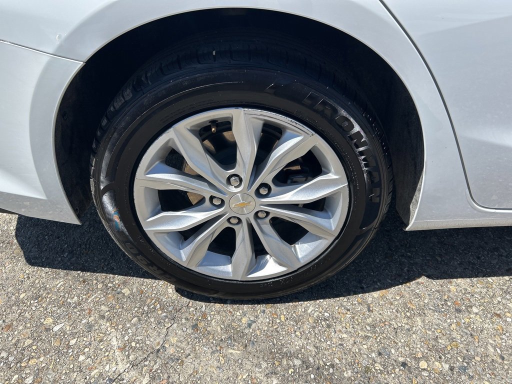 Used 2022 Chevrolet Malibu LT image 21