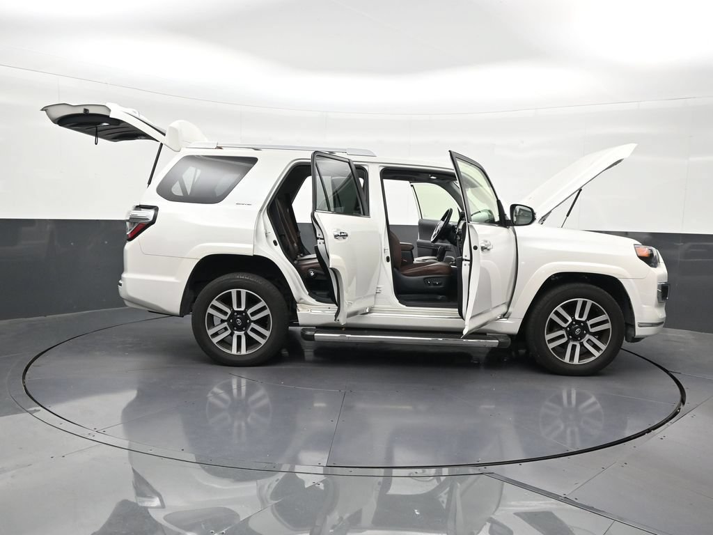 Used 2023 Toyota 4Runner Limited AWD/4WD image 32