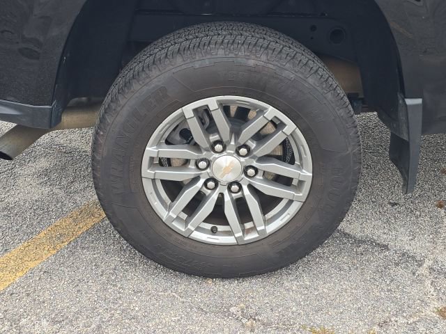 Used 2024 Chevrolet Colorado LT w/ LT Convenience Package III image 12