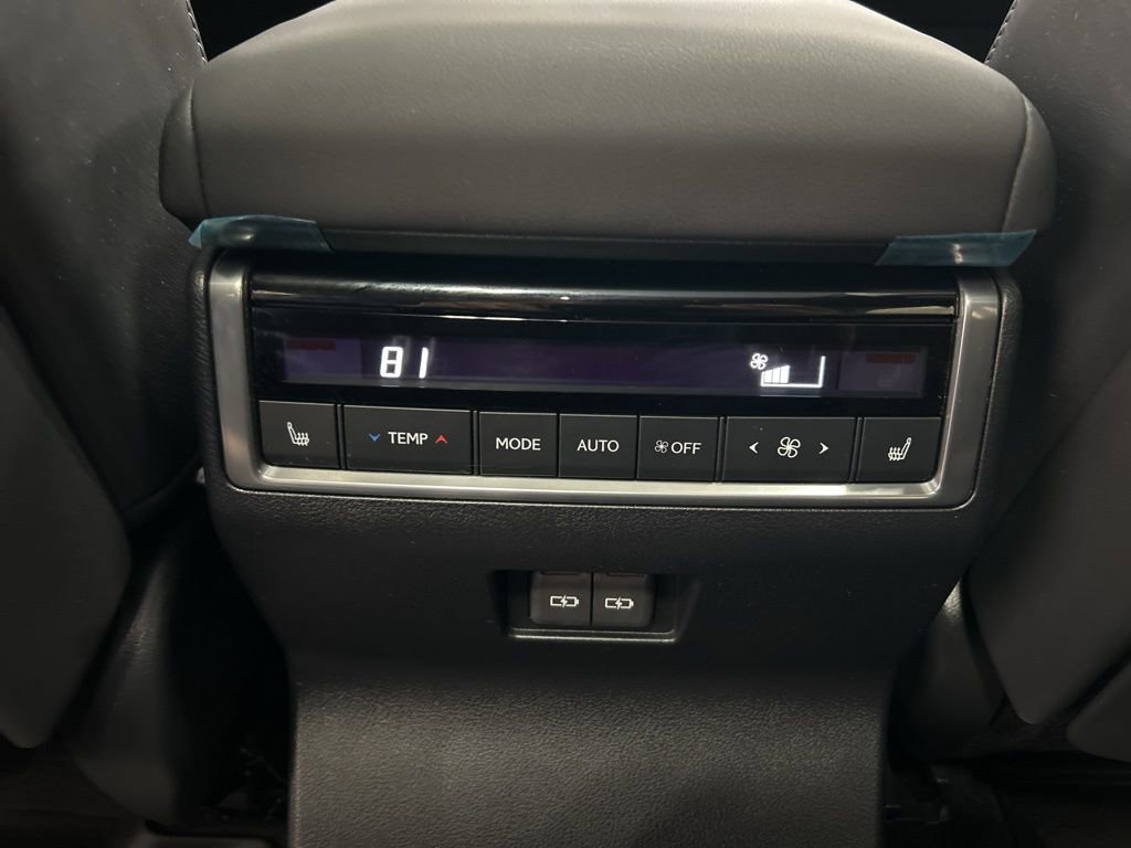 Used 2025 Lexus GX 550 image 30