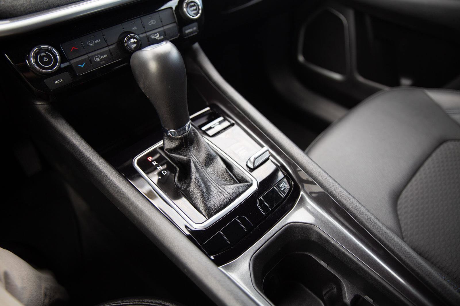 Used 2025 Jeep Compass Latitude AWD/4WD image 16