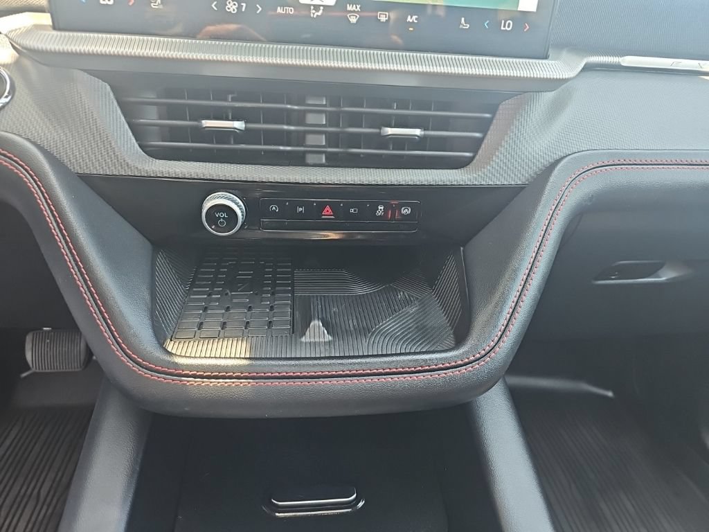 Used 2025 Ford Explorer ST AWD/4WD image 20