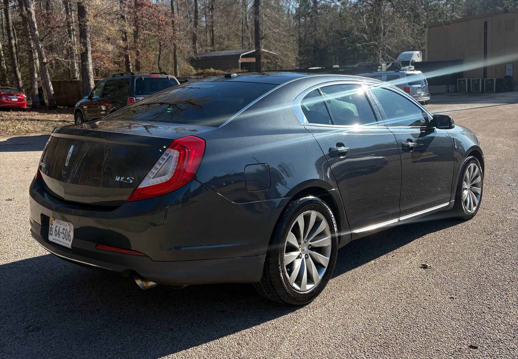 Used 2014 Lincoln MKS w/ Equipment Group 101A image 5
