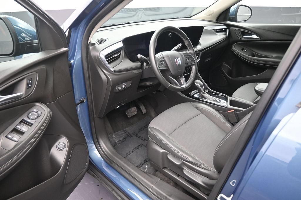 Used 2025 Buick Encore GX Preferred FWD image 11
