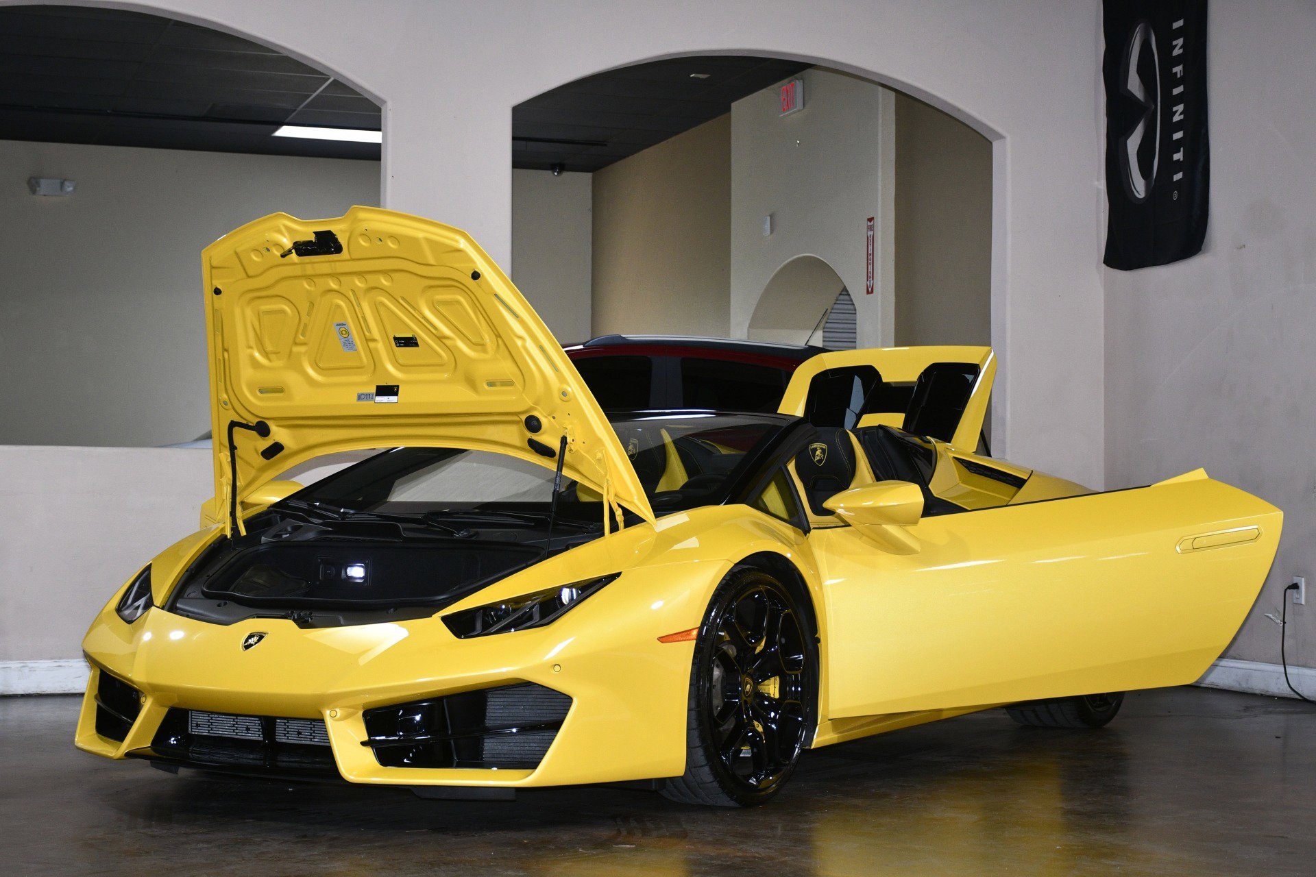 Used 2018 Lamborghini Huracan LP 580-2 image 89