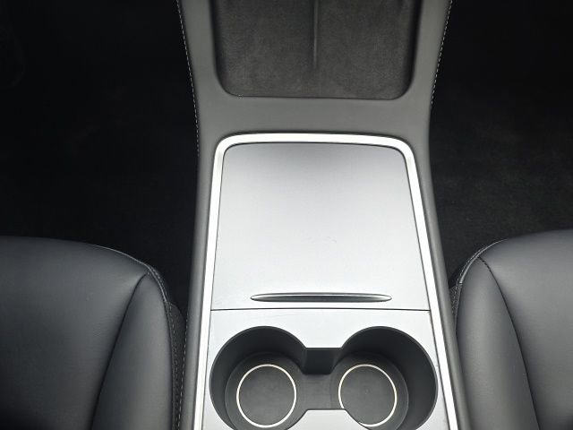 Used 2023 Tesla Model 3 Standard Range image 18