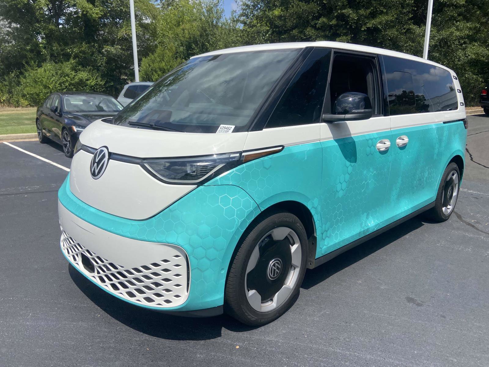 New 2025 Volkswagen ID. Buzz Pro S RWD image 3