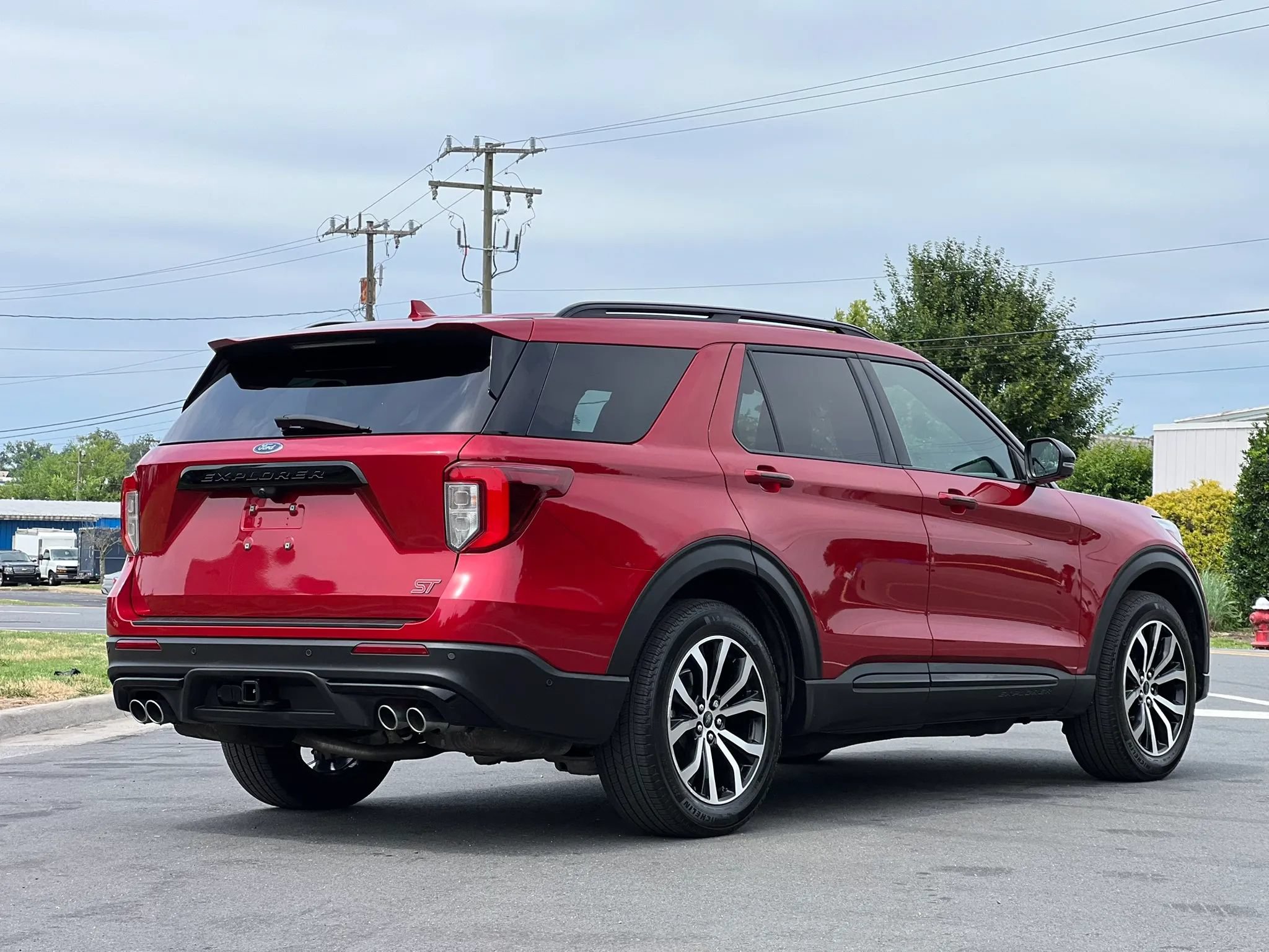Used 2020 Ford Explorer ST w/ Premium Technology Package AWD/4WD image 5