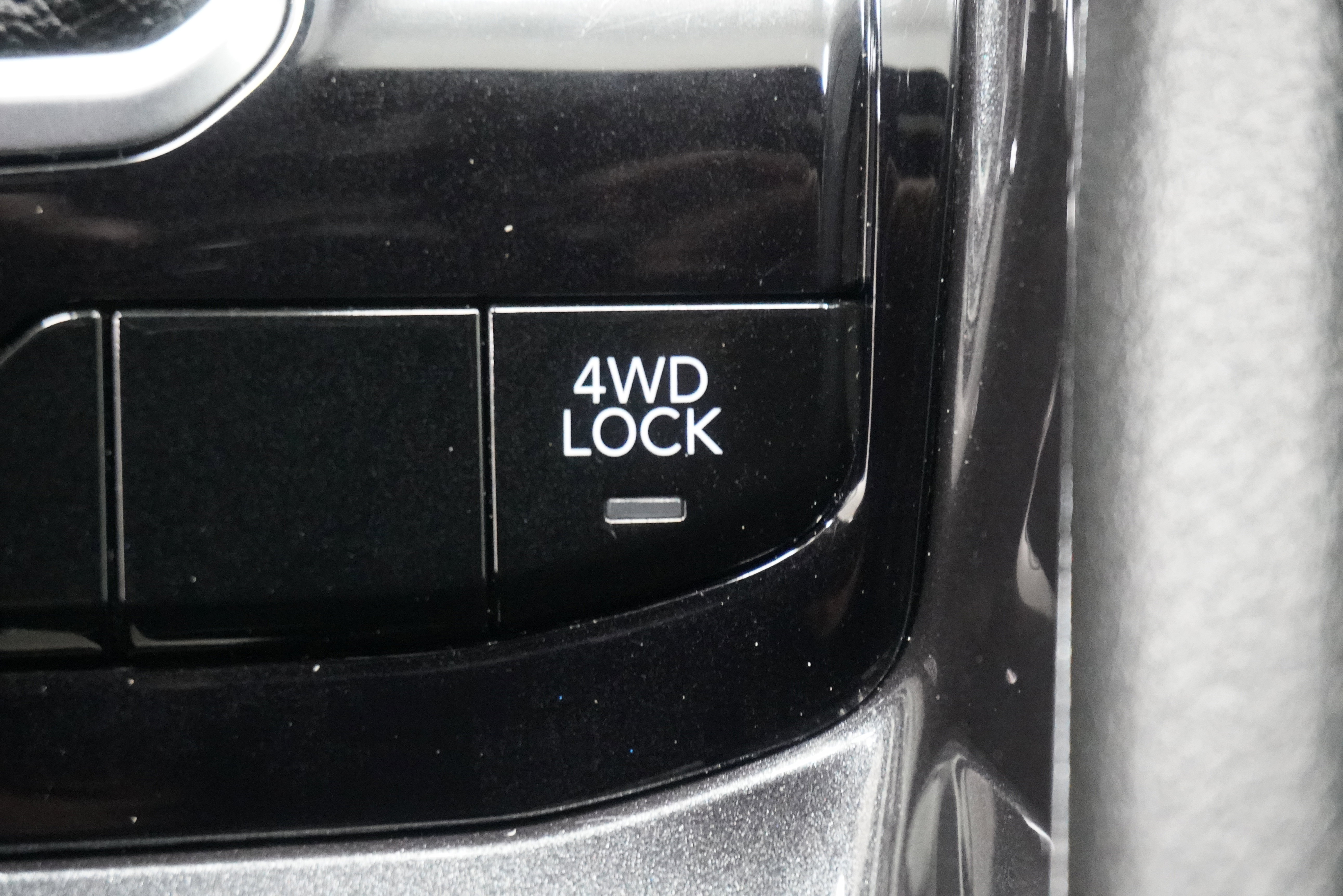 Used 2025 Jeep Compass Latitude image 19