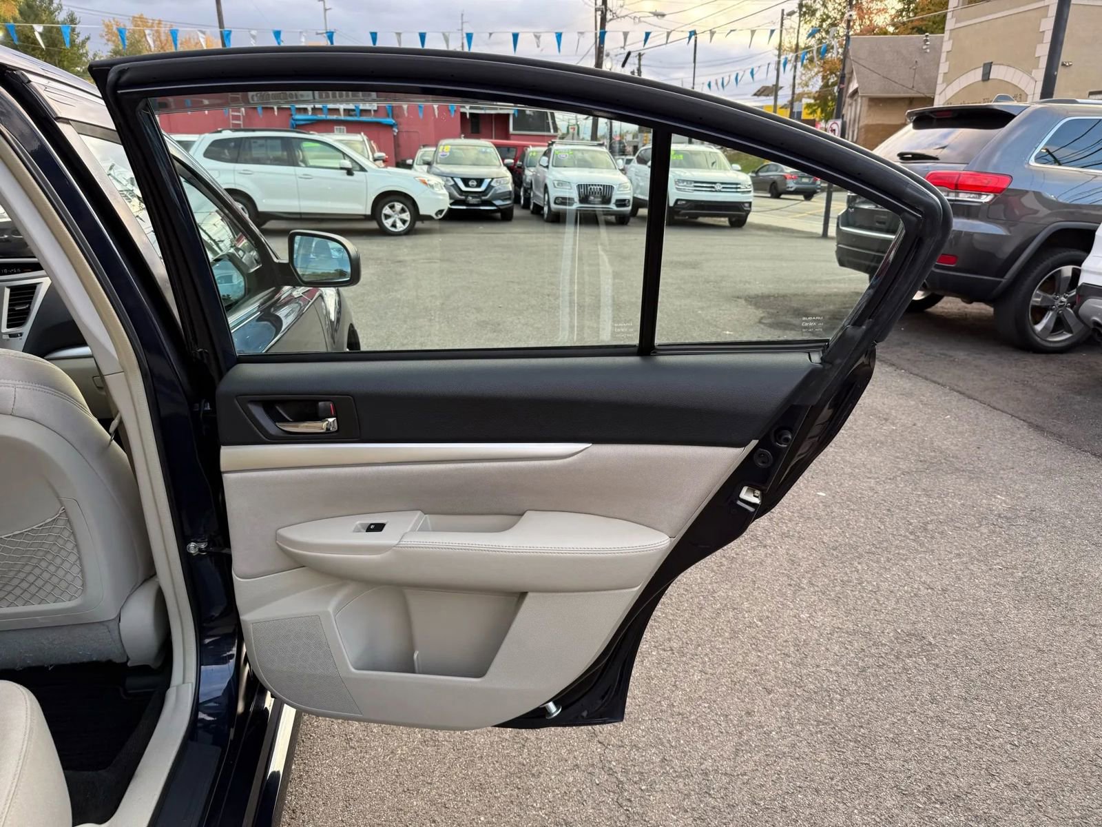 Used 2013 Subaru Legacy 2.5i Premium w/ All-Weather Pkg + Moonroof image 42