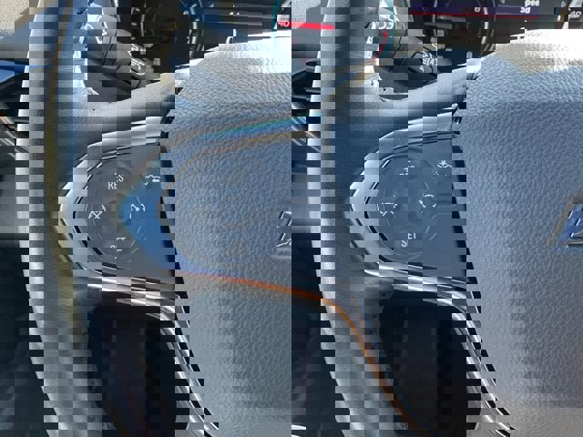 Used 2022 Chevrolet Traverse LT image 17