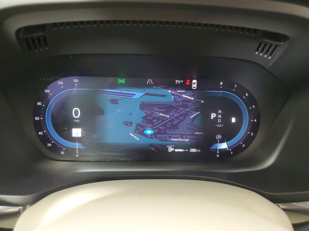 Certified 2024 Volvo XC60 B5 Core w/ Protection Package Premier image 29