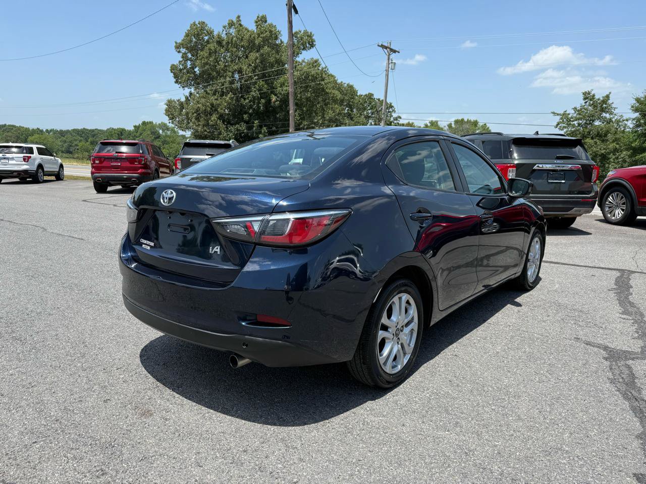 Used 2017 Toyota Yaris iA FWD image 6