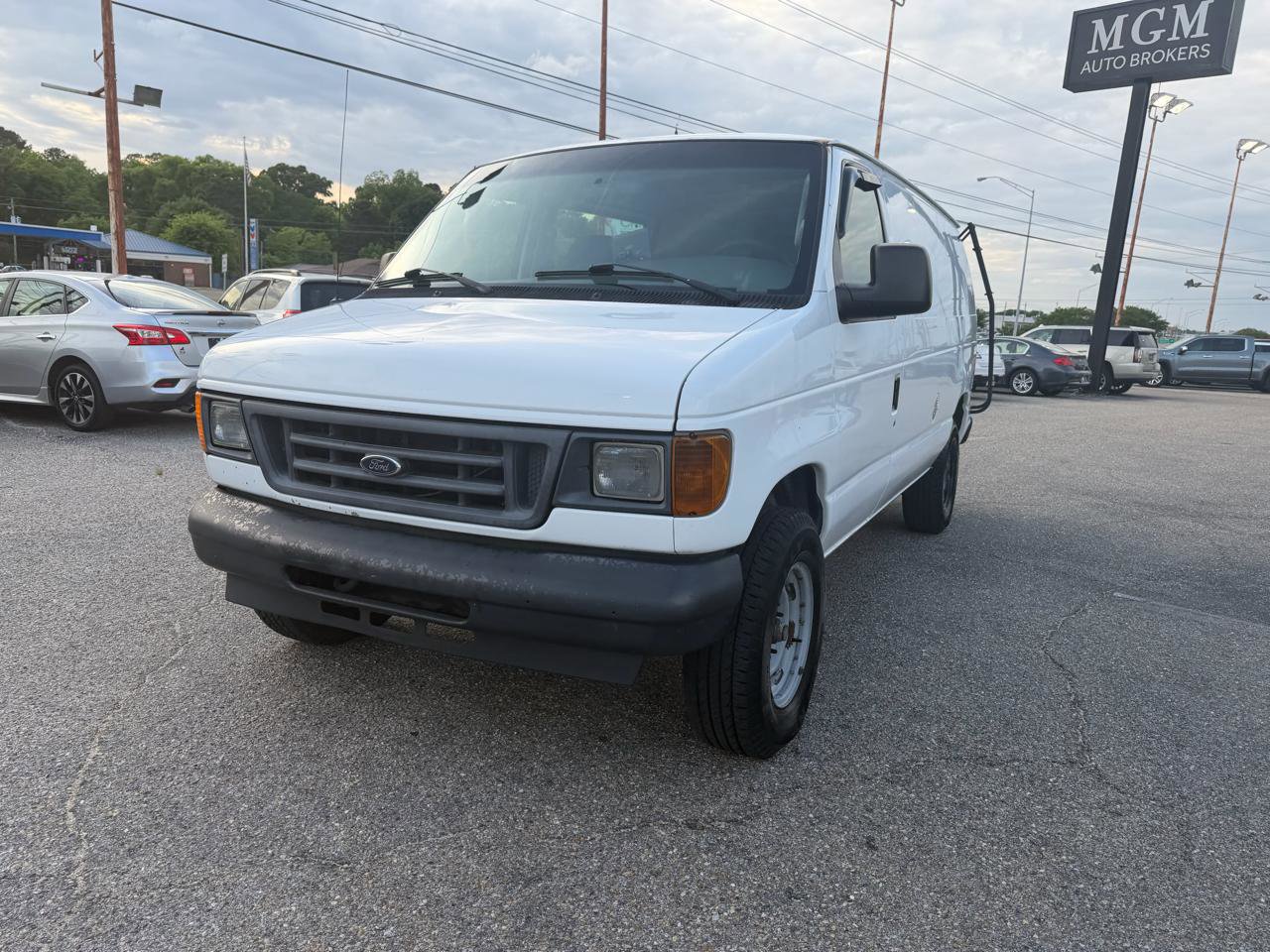 Used 2007 Ford E-250 and Econoline 250 RWD image 10