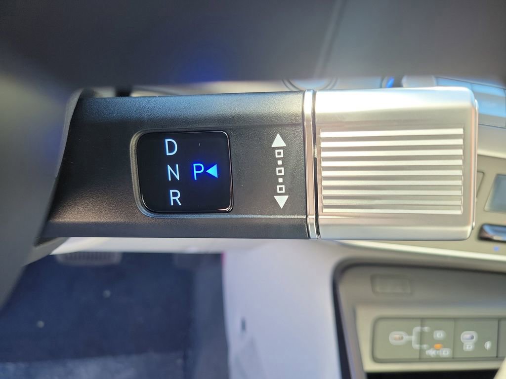 New 2026 Hyundai Kona Limited FWD image 23