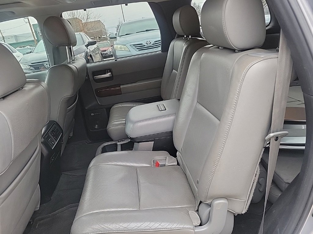 Used 2012 Toyota Sequoia Platinum image 7